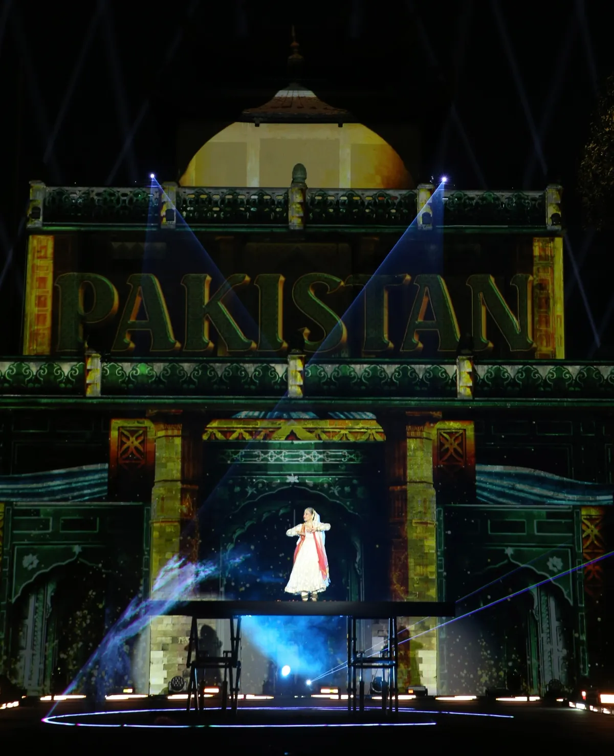 Khai mạc Lễ hội Văn hóa Thế giới tại Hà Nội: Hòa sắc năm châu giữa lòng di sản - Ảnh 10.