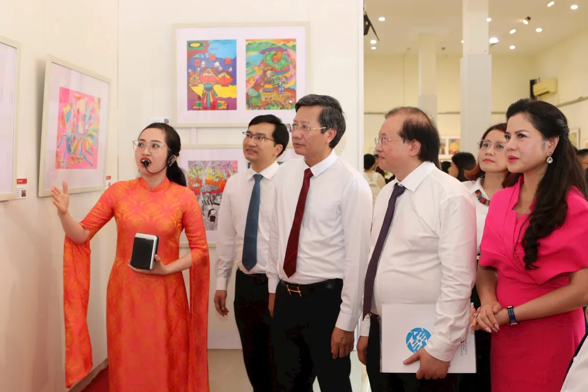 Cuộc thi và Triển lãm tranh thiếu nhi toàn quốc 2025 trao 44 giải thưởng - Ảnh 3.