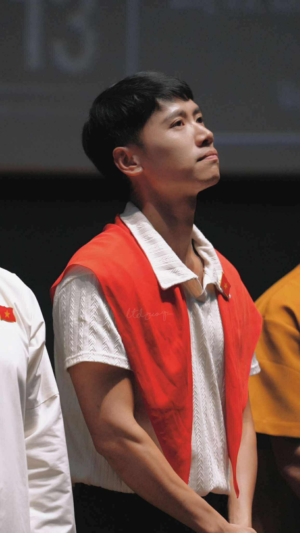 Hoàng Long - Sen của 'Mưa đỏ' sẽ xuất hiện trong 'Cách em 1 milimet' - Ảnh 3.