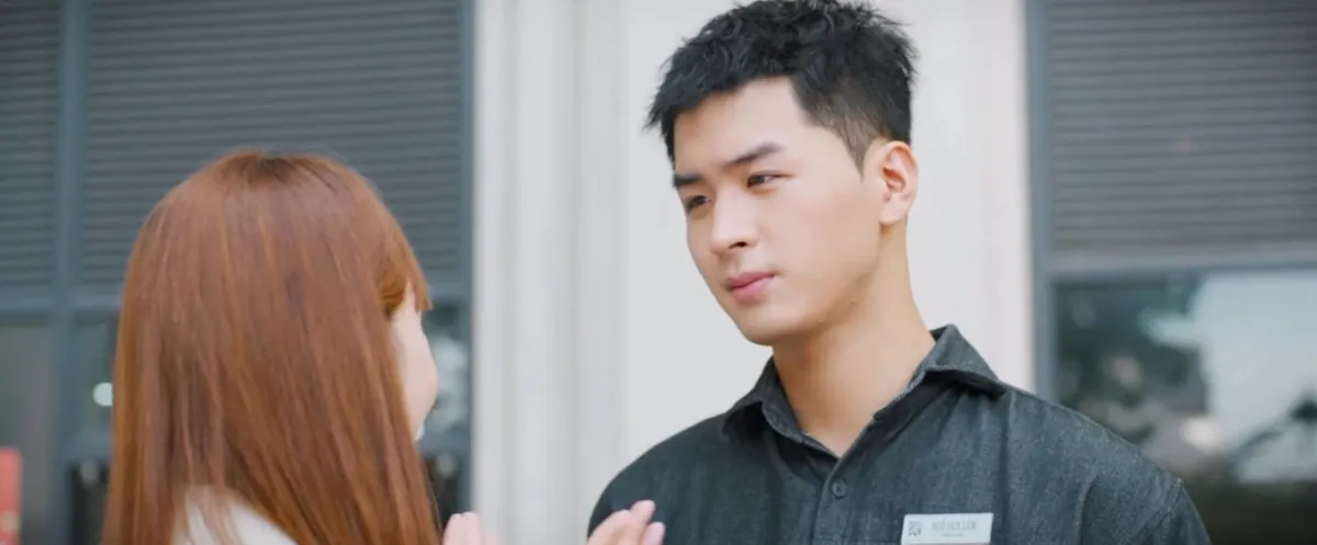 Gió ngang khoảng trời xanh - Tập 23: Đơn ly hôn chưa ráo mực, Lam đã có trai trẻ chăm như công chúa - Ảnh 9.