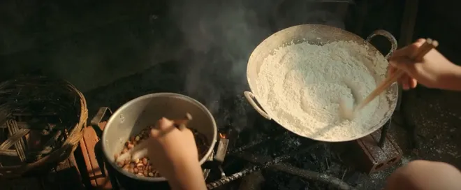 Cách em 1 milimet - Tập 7: Đám trẻ dốc lòng kiếm tiền giúp bạn mổ tim, bài viết của Tú được đăng báo - Ảnh 6.