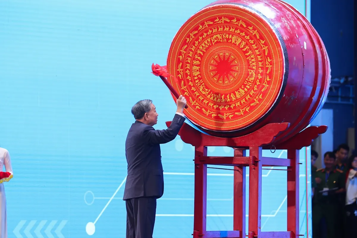 Tổng Bí thư: Giáo dục là động lực then chốt của phát triển đất nước, của tương lai dân tộc - Ảnh 4.