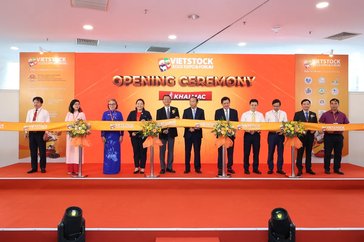 Giải thưởng Vietstock: Đưa chăn nuôi Việt Nam trở thành ngành kinh tế - kỹ thuật hiện đại - Ảnh 1.