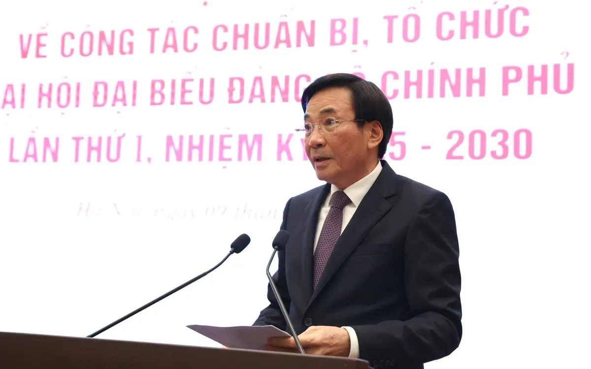 Bộ trưởng, Chủ nhiệm Văn phòng Chính phủ Trần Văn Sơn, Người phát ngôn của Chính phủ thông tin về công tác chuẩn bị, tổ chức Đại hội Đại biểu Đảng bộ Chính phủ lần thứ 1