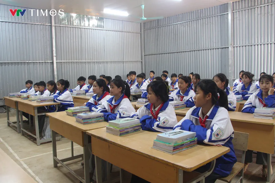 Lễ Khai giảng đặc biệt và trọn vẹn của học sinh ở Điện Biên- Ảnh 3.