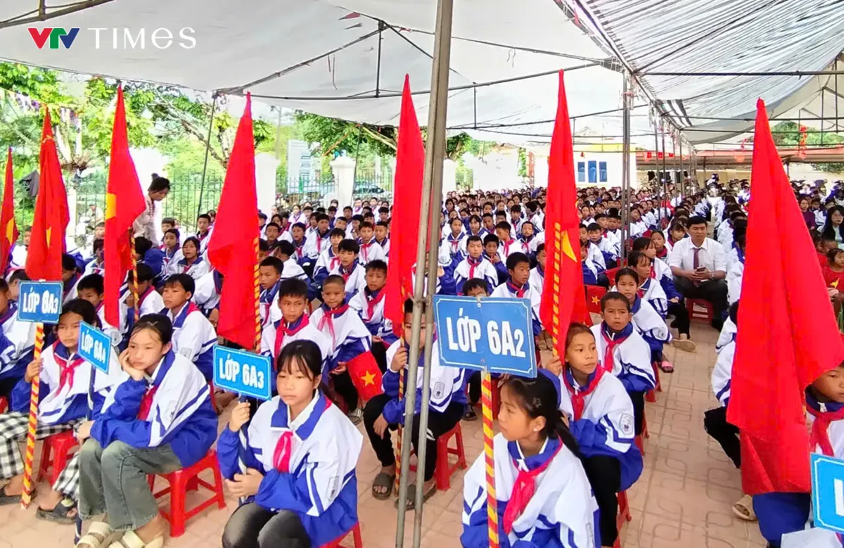 Lễ Khai giảng đặc biệt và trọn vẹn của học sinh ở Điện Biên- Ảnh 2.