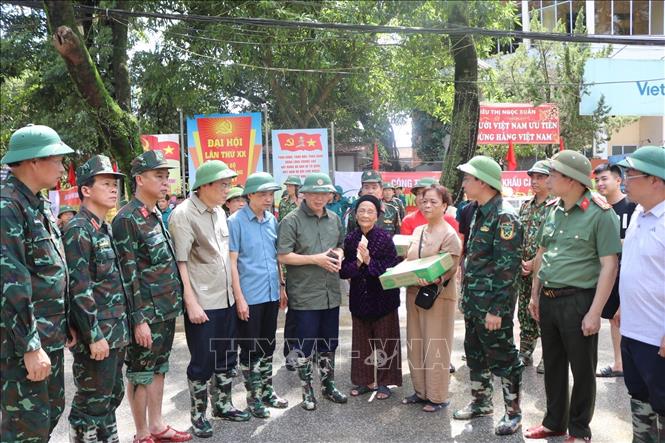 Phó Thủ tướng Trần Hồng Hà kiểm tra công tác khắc phục bão lũ tại Cao Bằng - Ảnh 8.