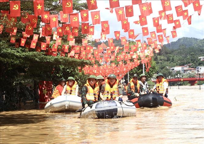 Phó Thủ tướng Trần Hồng Hà kiểm tra công tác khắc phục bão lũ tại Cao Bằng - Ảnh 3.