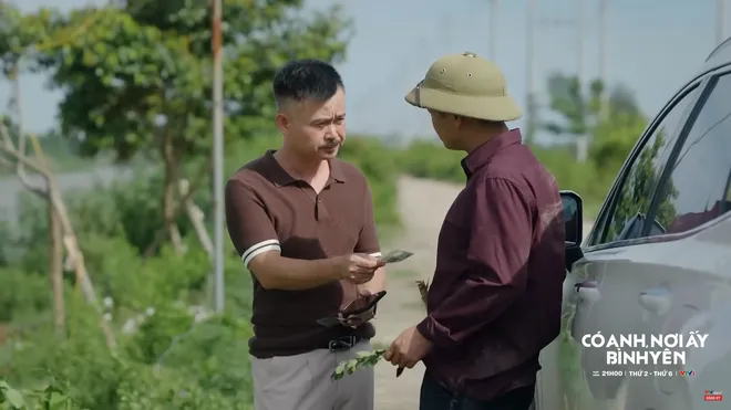 Có anh, nơi ấy bình yên - Tập 40: Cường vòi tiền Bằng, ông Thắng cầu cứu Huy - Ảnh 1.