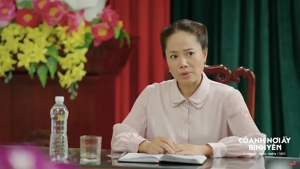 Có anh, nơi ấy bình yên - Tập 41: Xuân tiêu hủy tài liệu chứng cứ, thuê người giết Phát - Ảnh 1.