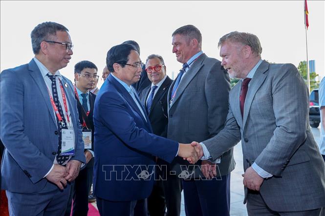 Thủ tướng Phạm Minh Chính: Thực hiện 5 đẩy mạnh để phát triển logistics toàn cầu theo hướng xanh, số và bền vững - Ảnh 3.