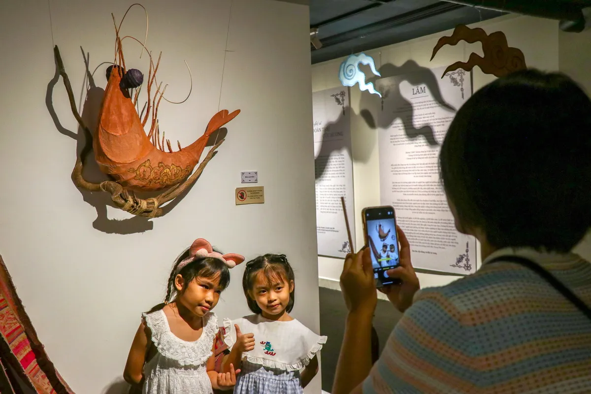 Sức sống mới cho giấy dó truyền thống- Ảnh 6.