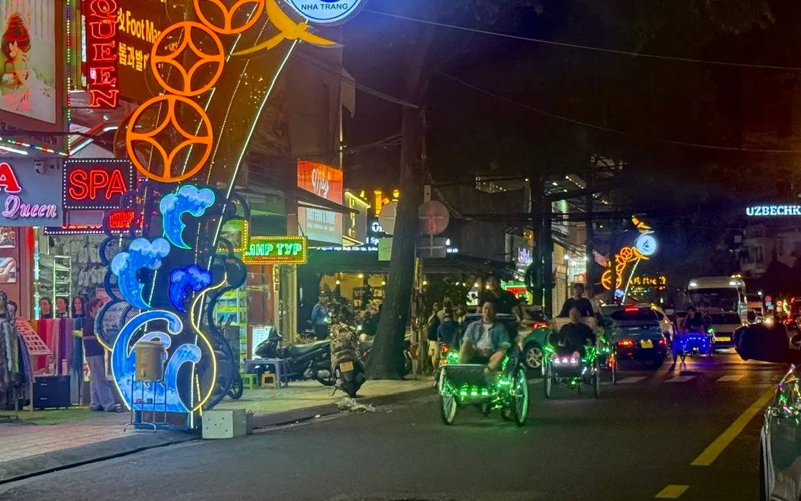 Tăng cường kiểm tra, xử lý xe xích lô gắn động cơ điện gây mất an toàn giao thông.